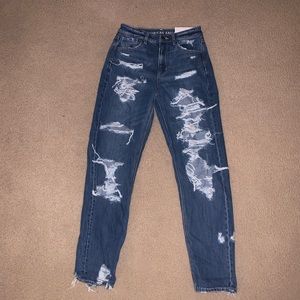 American Eagle Comfort Stretch Waistband Mom Jeans